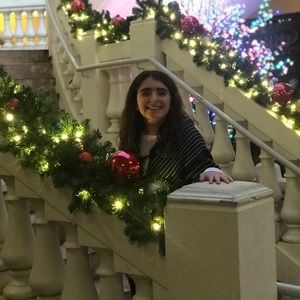 Meet your Posher, Layla